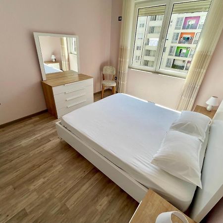 Modern & Cozy Apartment Tirana Bagian luar foto