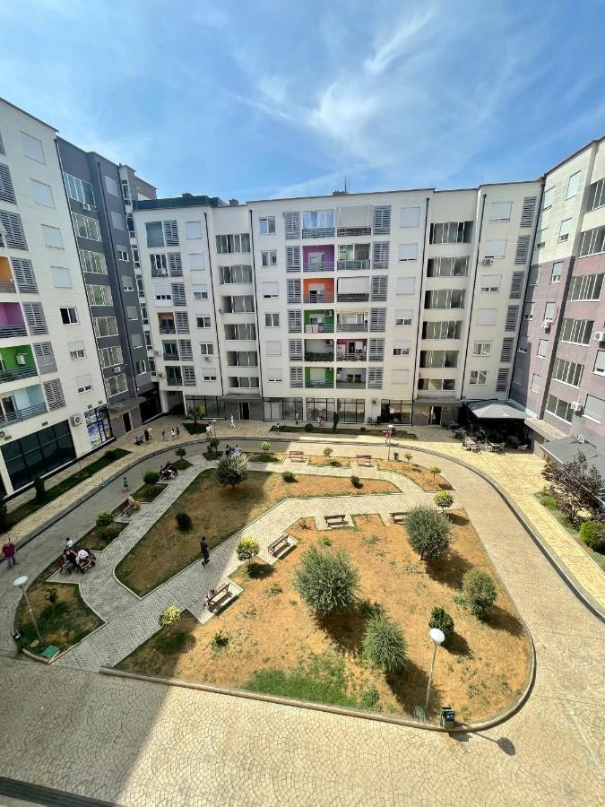 Modern & Cozy Apartment Tirana Bagian luar foto